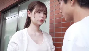 ông xã tẻ nhạt, người vợ nhận ra cậu thanh niên nhà sát bên tốt hơn