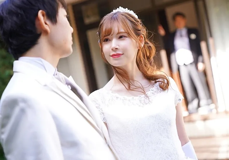 Bố ông chồng nắc bạn gái của con trai ngay sau lễ cưới của con trai